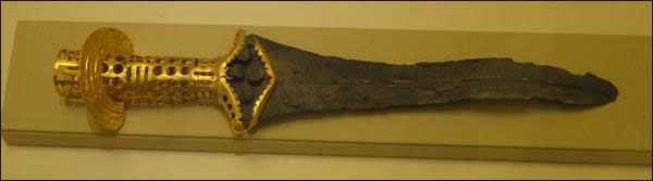 Bronze dagger