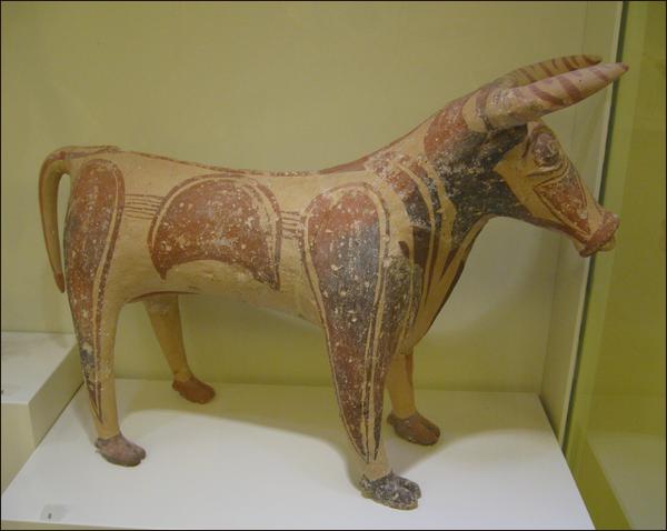 Clay bull figurine